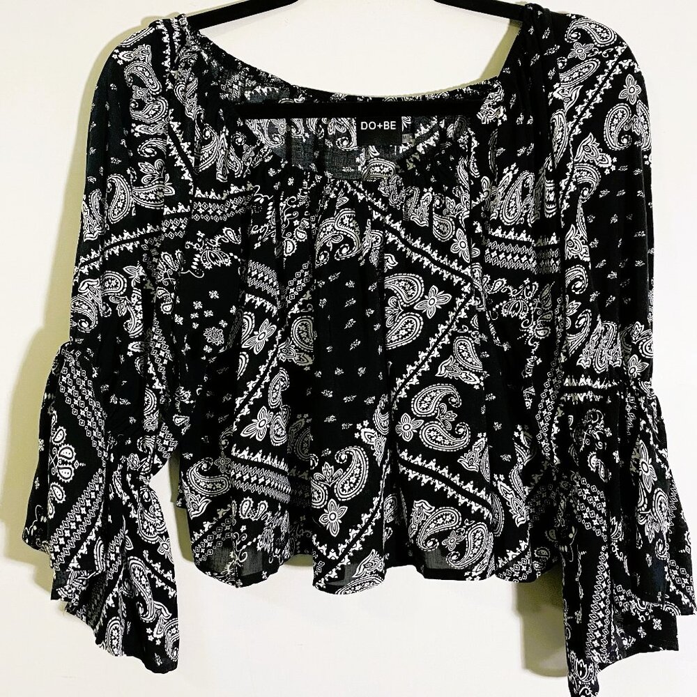 DO + BE Black White Bandana Print Crop Blouse |‎ Size Medium Women's